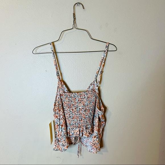 NWT Cropped Floral Top - Picture 7 of 7